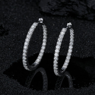 Single-row moissanite stud earrings