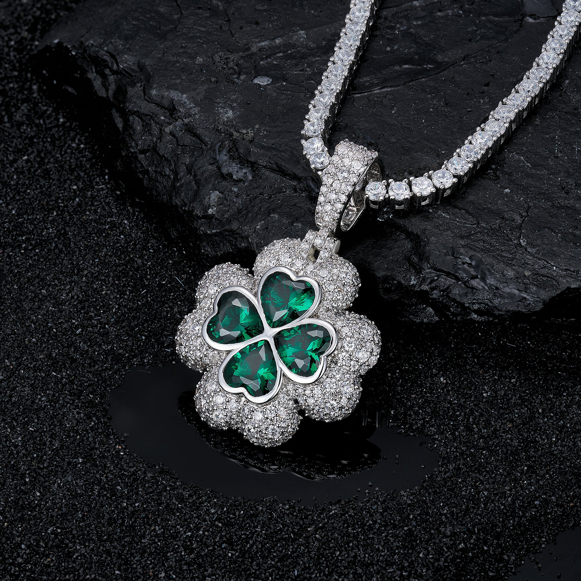 VVS Moissanite “Clover” Shaped Pendant,